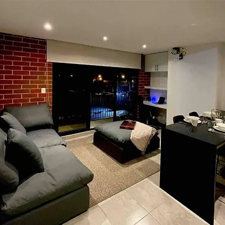 Lovely 1 Bedroom Unit With Free Parking Modra Zone 4